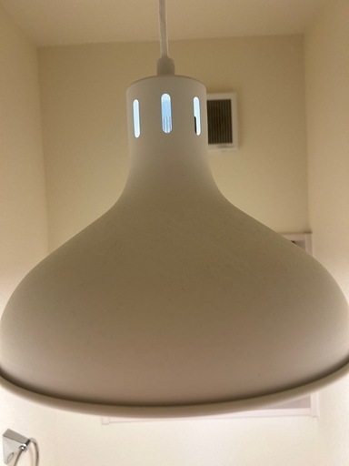 電気、電球付き、同じ物2つ