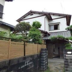🏡独立洗面台など水回り設備前回新設済　駐車場1台付　4LDK戸建...