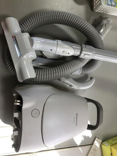 【松本市引き取り限定】Panasonic電気掃除機（紙パック式）2022年
