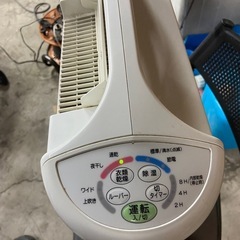 CORONA製衣類乾燥除湿機B