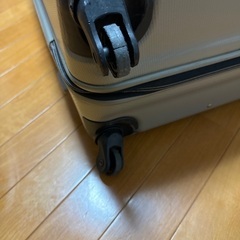 サムソナイトスーツケースの画像