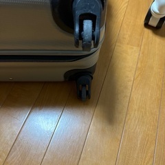 サムソナイトスーツケースの画像