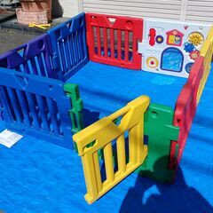 ベビー・子供用品買取販売キッズモール湘南/ミュージカルキッズランドDX/６カ月～３歳半頃/パネル８枚/ドアパネル/清掃済②の画像