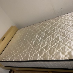 【3/1 14時までのお渡し限定】シングルベッドフレーム、マット...