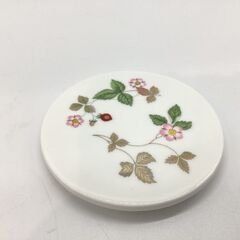 Wedgwood　蓋付きマグカップ【ワイルドストロベリー】の画像