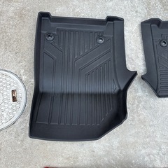 20%OFFしました！【美品】新型 アルファード ヴェルファイア 40系 フロアマット  2列目マット　３点セットの画像