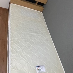 (お譲り先決定しました)収納付きシングルベッドフレーム　マットレス付