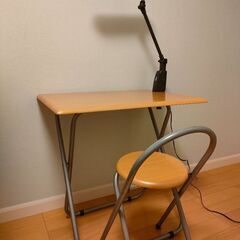 折りたたみデスク　椅子　ライト　3点セット