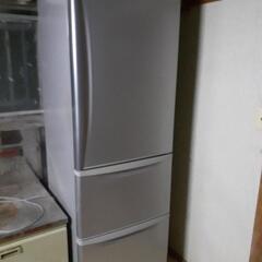 冷蔵庫さしあげます