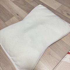 LOFTY 枕