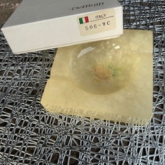 Demain大理石灰皿