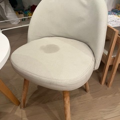 布張り椅子+ミニテーブルセットの画像