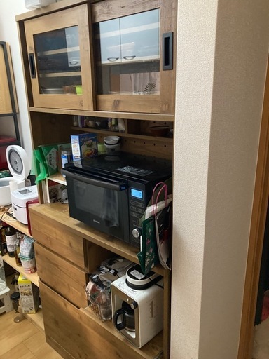 食器棚　ブラウン