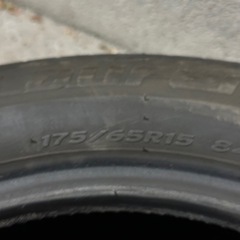 175/65/R15夏タイヤ 5割溝  18年製の画像