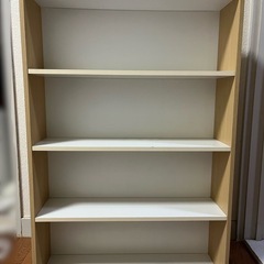 【引取りに来て頂ける方限定】【無料】木製　白　本棚の画像