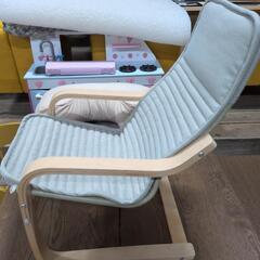 IKEA子供用チェアの画像