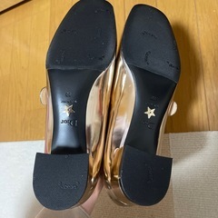 Christian Dior  パンプス　ゴールドの画像