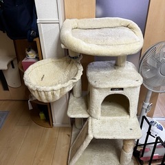 キャットタワー