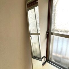 【押しピンで設置】全身鏡【立てかけても真っすぐでも】