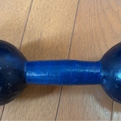4kg ダンベル 青色 鉄製　初心者〜中級者用の画像