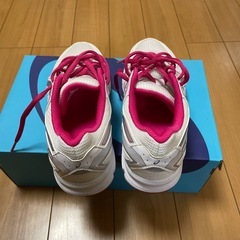 アシックスシューズ　レディース　22.5㎝　更にお値下げしましたの画像