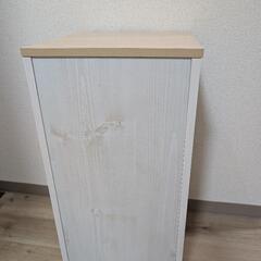 【極美品】ドレッサー　ドレッサーワゴン　ベージュ　北欧の画像