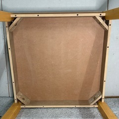 【598】ナチュラル木製正方形テーブルの画像