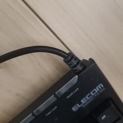 有線キーボード　エレコムの画像