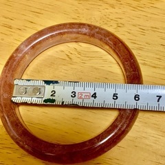 天然石？岫玉？バングルの画像