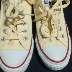 CONVERSEの24.５cmのスニーカーお売りします。