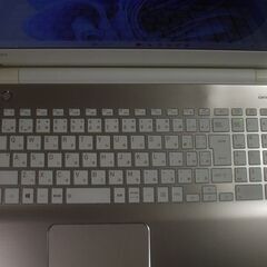 ●爆速起動 新品SSD搭載 高性能CPU第7世代 Core i7 高画質15.6型 TOSHIBA dynabook T65/DG クセ有りの画像
