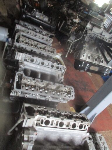 Mベンツ117-116タイプリビルトシリンダーヘツト販売