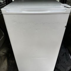 MAXZEN 冷凍庫 家庭用 小型 60L 右開きノンフロン チ...