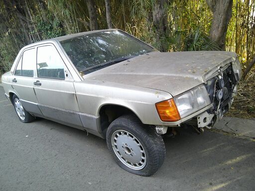 Mベンツ190E-93年型リサイクル各種部品販売