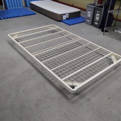 20250227003　家具　ベッドの土台の画像