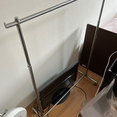 ハンガーラック　シルバー