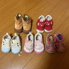 ベビーシューズ
