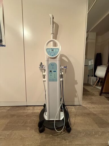 美顔器　Sonia NEO301