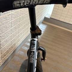 ストライダー（黒）の画像