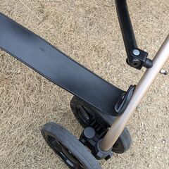 ベビーカー 軽量タイプ 小さく折りたためる の画像