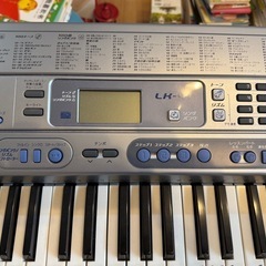 値下げ★カシオ　スタンド付き　電子キーボード　LK ー41光ナビゲーション の画像
