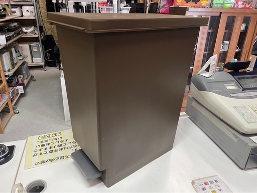 新輝合成　TONBO　45L　ゴミ箱　ゴミペール　ダストボックス　ペダルペール　ブラウン　中古品　③