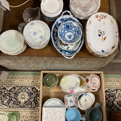 決まりました　
食器
