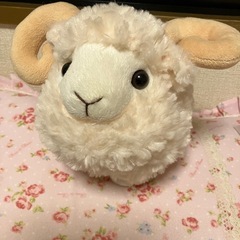 お腹を押すとめぇ～と鳴く🐑羊ちゃん