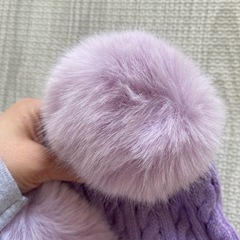 ボンボン付　ニット帽　防寒　ふわふわ　レディース　耳当て　帽子の画像