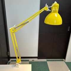 イケヤ　電気スタンド