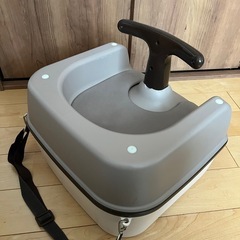 お話中/子ども用椅子の画像