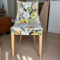 IDEEの椅子　