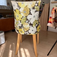 IDEEの椅子　の画像