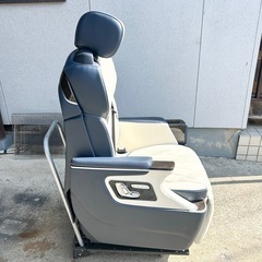 メルセデス ベンツ YANASE Eクラス Cクラス 電動シート 右側 レザー 未動作確認 シートベルト ひじ掛け ドリンクホルダー カーシート の画像